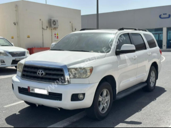 Toyota  Sequoia  SR5  2013  Automatic  348,000 Km  8 Cylinder  Four Wheel Drive (4WD)  SUV  White