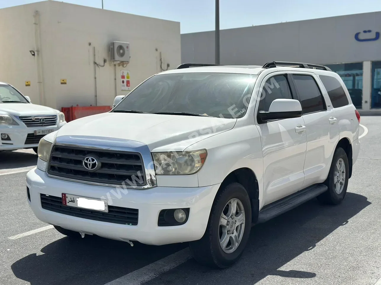 Toyota  Sequoia  SR5  2013  Automatic  348,000 Km  8 Cylinder  Four Wheel Drive (4WD)  SUV  White