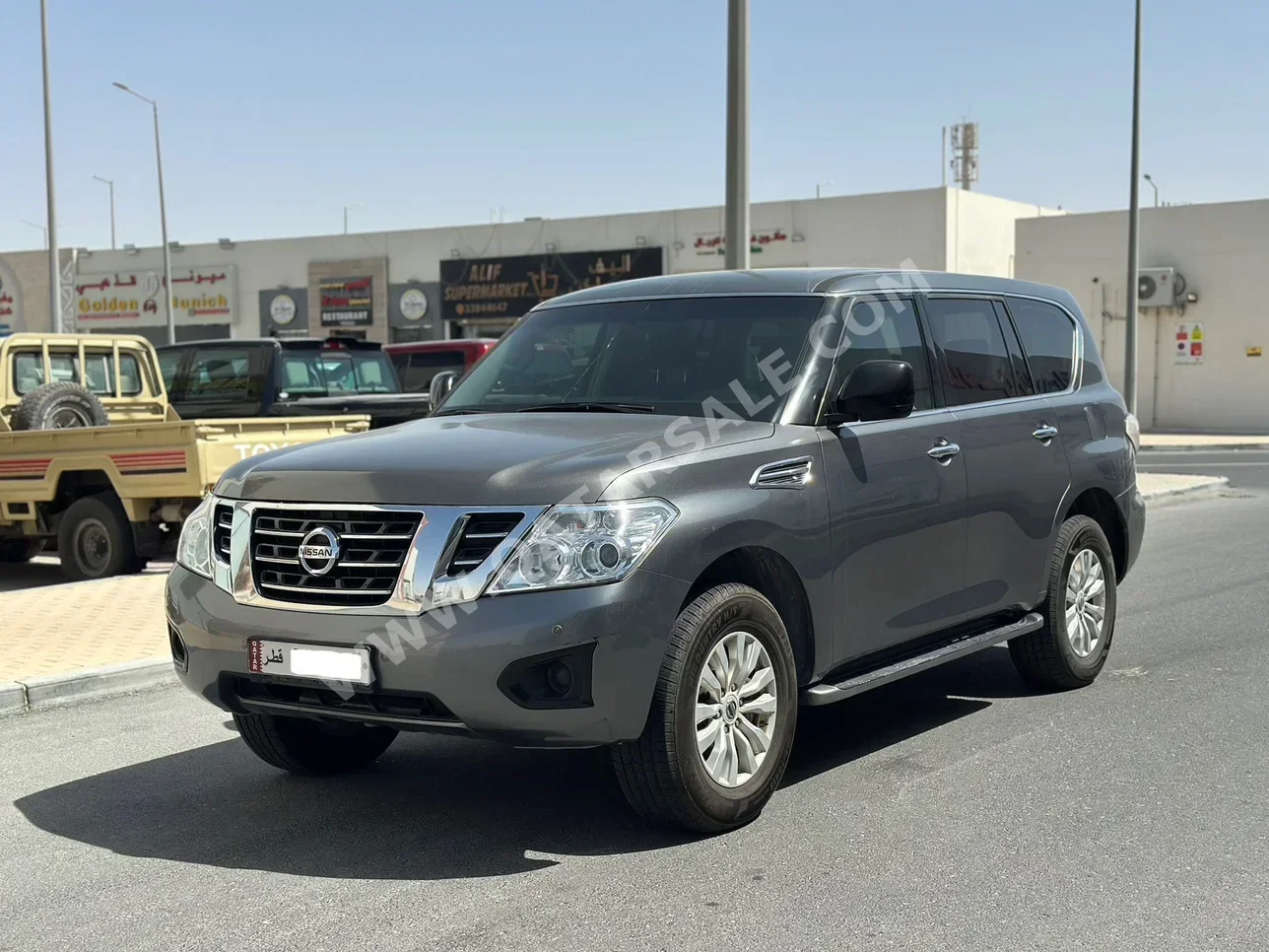 Nissan  Patrol  XE  2017  Automatic  200,000 Km  6 Cylinder  Four Wheel Drive (4WD)  SUV  Gray
