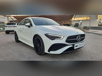 Mercedes-Benz  CLA  200  2024  Automatic  900 Km  4 Cylinder  Rear Wheel Drive (RWD)  Sedan  White  With Warranty