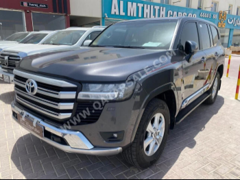 Toyota  Land Cruiser  GXR Twin Turbo  2023  Automatic  117,000 Km  6 Cylinder  Four Wheel Drive (4WD)  SUV  Gray  With Warranty