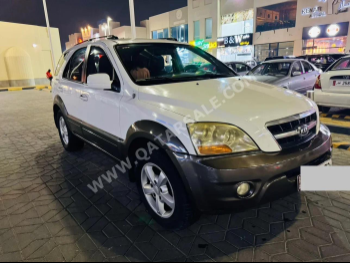 Kia  Sorento  3.5  2009  Automatic  305,000 Km  6 Cylinder  Four Wheel Drive (4WD)  SUV  White