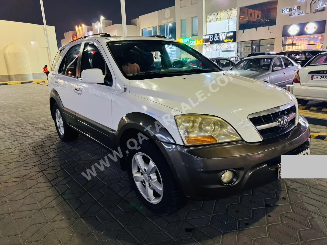 Kia  Sorento  3.5  2009  Automatic  305,000 Km  6 Cylinder  Four Wheel Drive (4WD)  SUV  White
