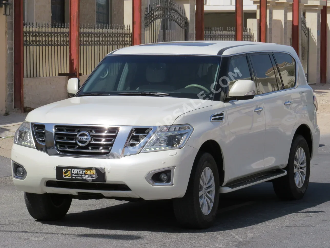 Nissan  Patrol  SE  2017  Automatic  252,000 Km  6 Cylinder  Four Wheel Drive (4WD)  SUV  White
