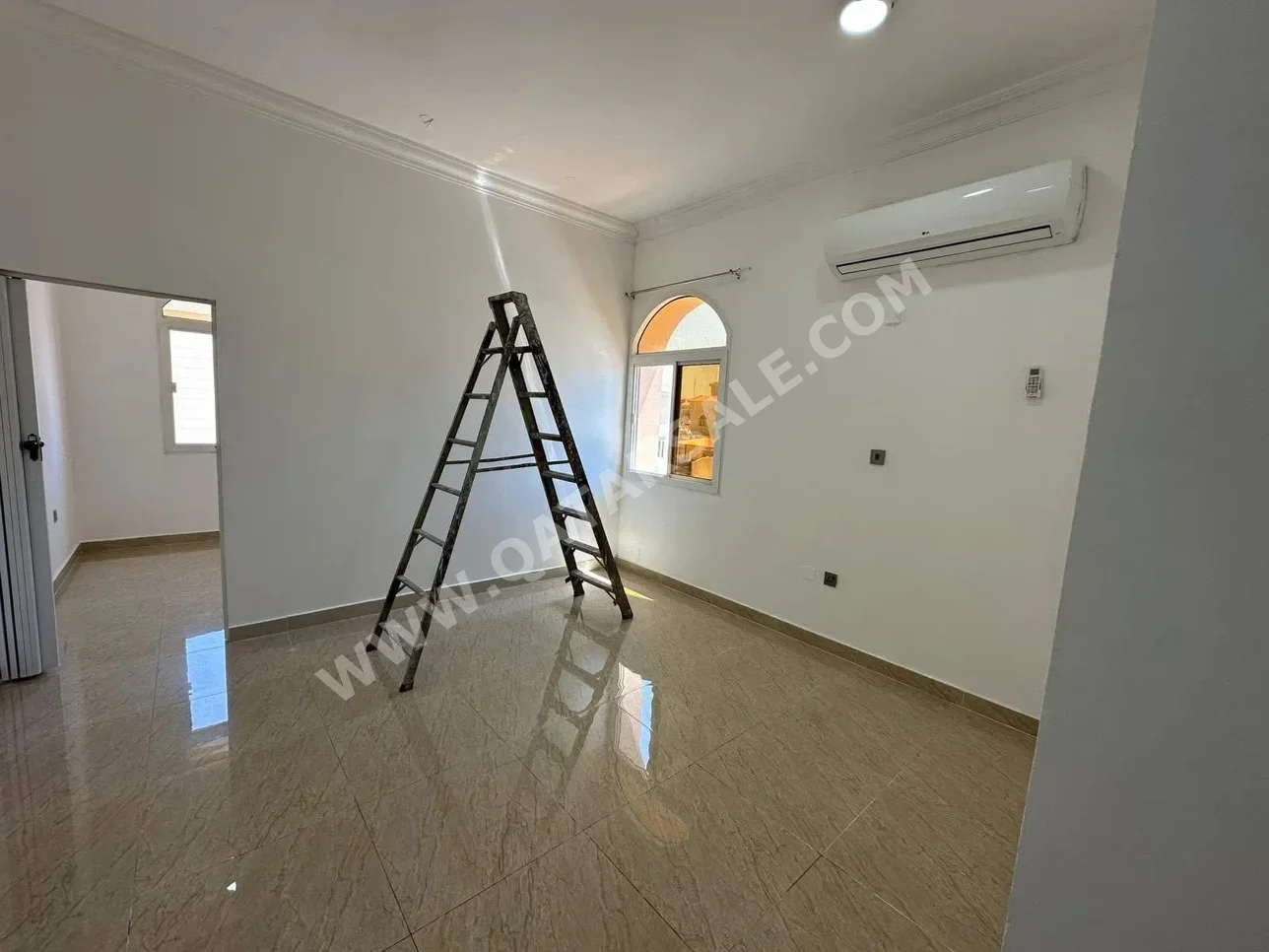1 Bedrooms  Apartment  in Doha -  Al Dafna  Not Furnished