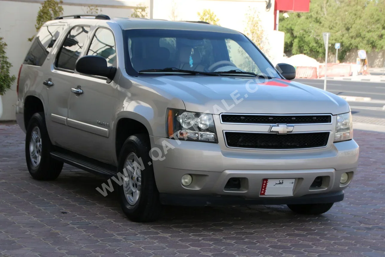 Chevrolet  Tahoe  2008  Automatic  357,000 Km  8 Cylinder  Four Wheel Drive (4WD)  SUV  Gold