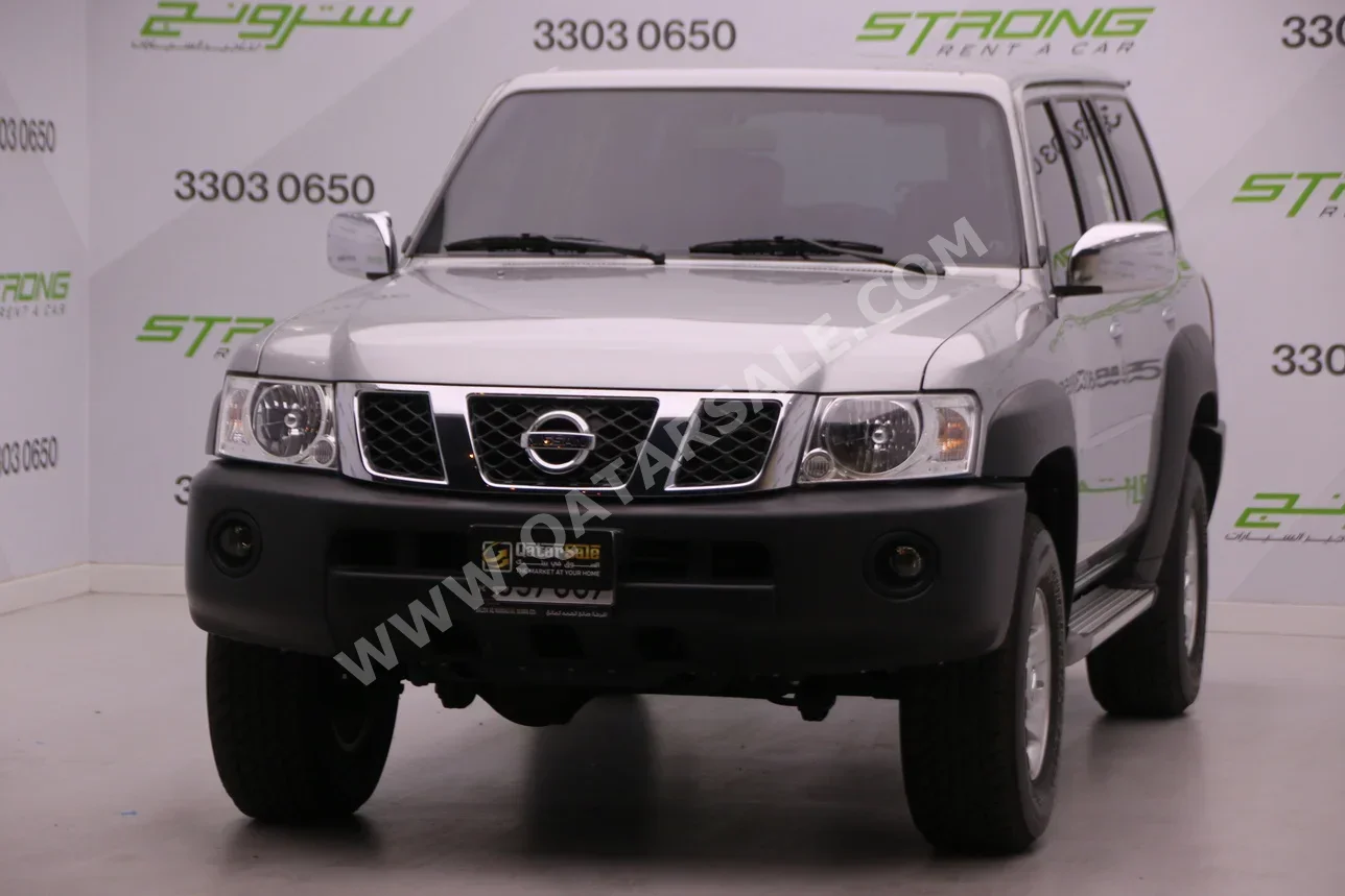 Nissan  Patrol  Safari  2024  Manual  3,500 Km  6 Cylinder  Four Wheel Drive (4WD)  SUV  Silver  With Warranty