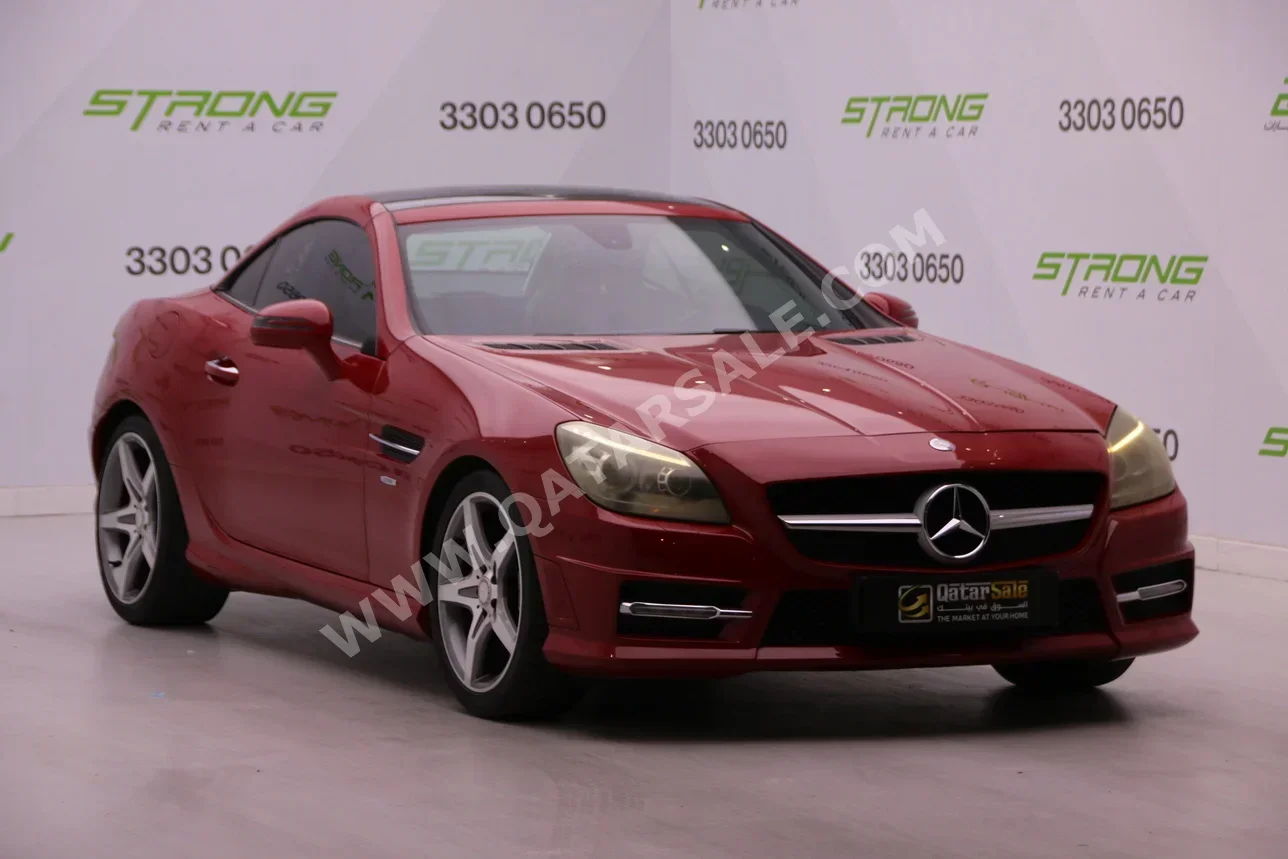 Mercedes-Benz  SLK  350  2012  Automatic  153,000 Km  6 Cylinder  Rear Wheel Drive (RWD)  Convertible  Red