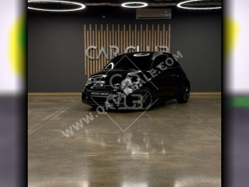 Fiat  695  Abarth  2024  Automatic  33,000 Km  4 Cylinder  Front Wheel Drive (FWD)  Hatchback  Black  With Warranty