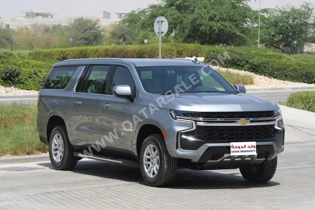 Chevrolet  Suburban  LS  2024  Automatic  0 Km  8 Cylinder  Four Wheel Drive (4WD)  SUV  Gray  With Warranty