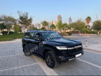 تويوتا  لاند كروزر  جي ار سبورت توين تيربو  2025  اوتوماتيك  11,000 كم  6 سلندر  دفع رباعي  اس يو في  أسود  تحت الضمان