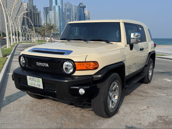 Toyota  FJ Cruiser  Final Edition  2023  Automatic  44,000 Km  6 Cylinder  Four Wheel Drive (4WD)  SUV  Beige  With Warranty