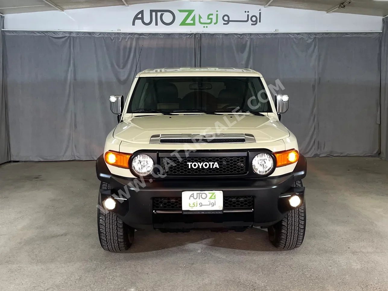 Toyota  FJ Cruiser  Final Edition  2023  Automatic  44,000 Km  6 Cylinder  Four Wheel Drive (4WD)  SUV  Beige  With Warranty