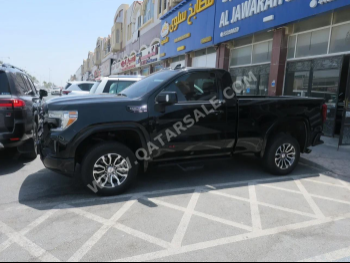 GMC  Sierra  AT4  2021  Automatic  96,000 Km  8 Cylinder  Four Wheel Drive (4WD)  Pick Up  Black