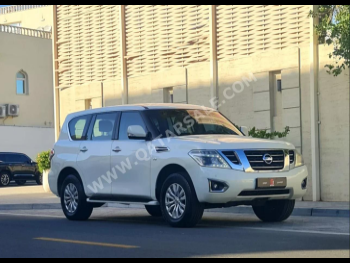 Nissan  Patrol  SE  2016  Automatic  183,000 Km  8 Cylinder  Four Wheel Drive (4WD)  SUV  White