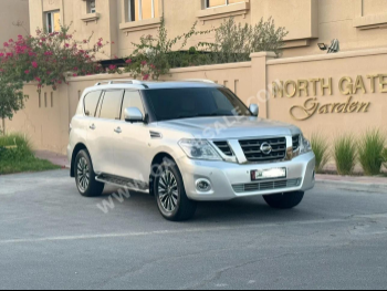 Nissan  Patrol  SE  2014  Automatic  200,000 Km  8 Cylinder  Four Wheel Drive (4WD)  SUV  Silver