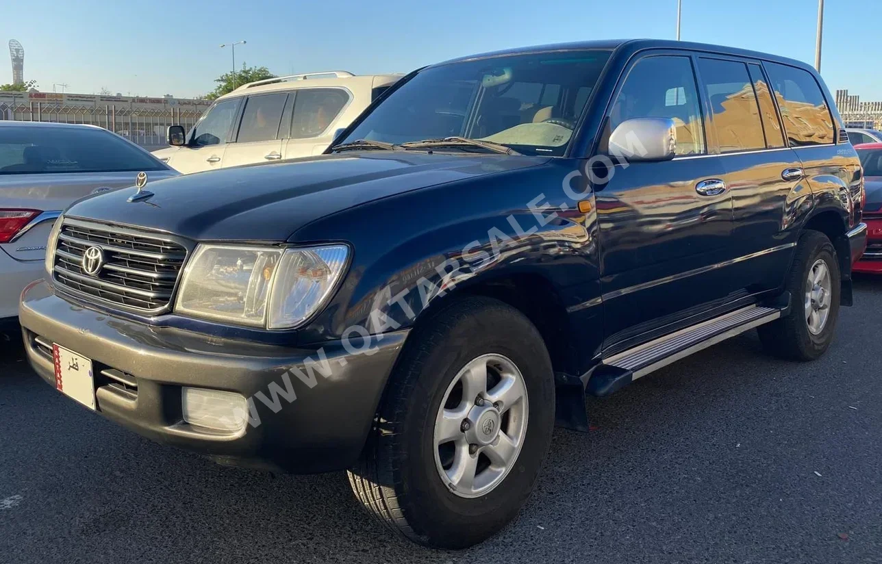 Toyota  Land Cruiser  GX  2002  Manual  460,000 Km  6 Cylinder  Four Wheel Drive (4WD)  SUV  Dark Blue