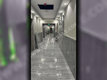 مباني ,ابراج ومجمعات - سكن عائلي  - الدوحة  - الدحيل  للبيع