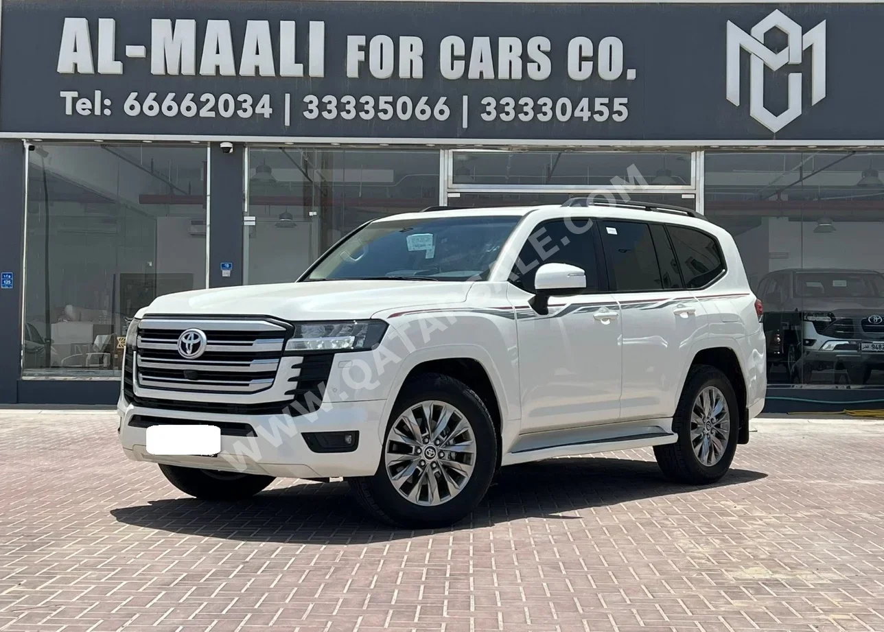 Toyota  Land Cruiser  GXR Twin Turbo  2024  Automatic  79,000 Km  6 Cylinder  Four Wheel Drive (4WD)  SUV  White  With Warranty