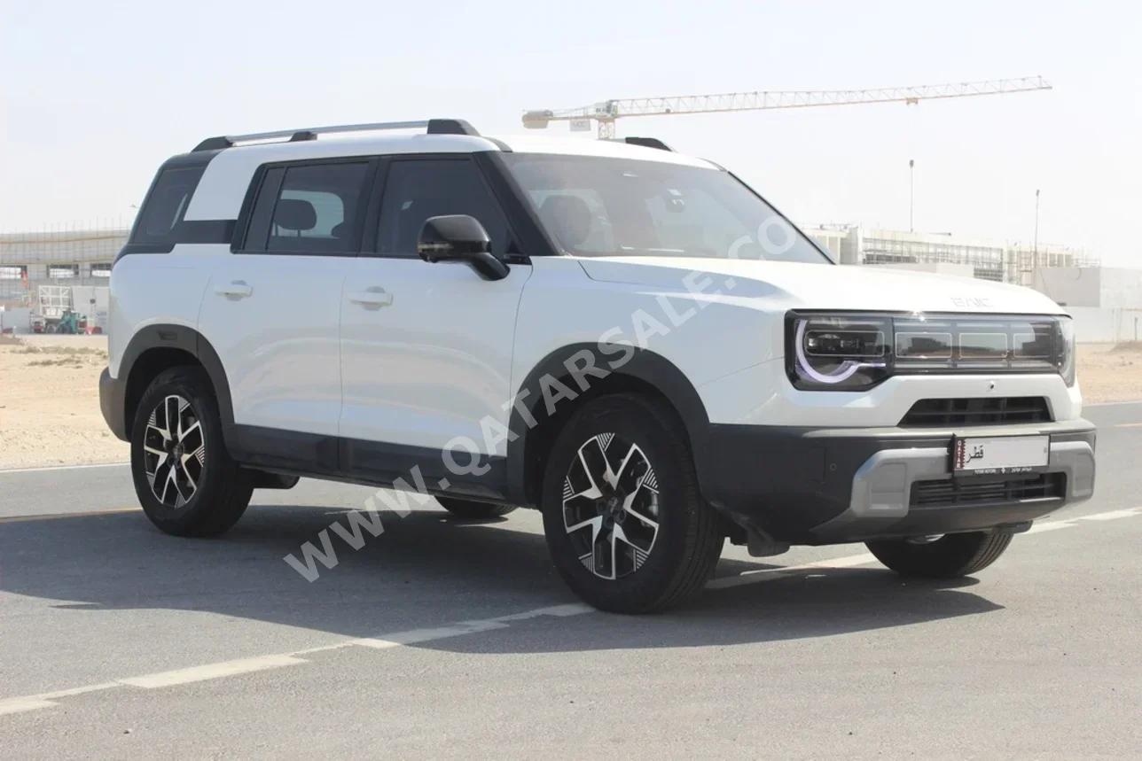 BAIC  BJ30e  2025  Automatic  5,000 Km  4 Cylinder  Four Wheel Drive (4WD)  SUV  White  With Warranty