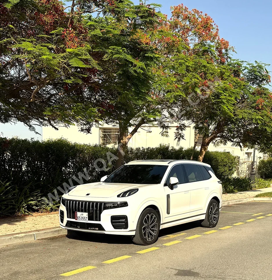 Lynk & Co  09  Ultra  2024  Automatic  27,000 Km  4 Cylinder  All Wheel Drive (AWD)  SUV  White  With Warranty