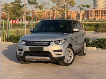 Land Rover  Range Rover  Sport Super charged  2015  Automatic  118,000 Km  6 Cylinder  Four Wheel Drive (4WD)  SUV  Silver