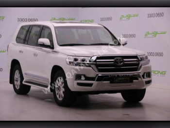 Toyota  Land Cruiser  GXR  2019  Automatic  60,000 Km  8 Cylinder  Four Wheel Drive (4WD)  SUV  White