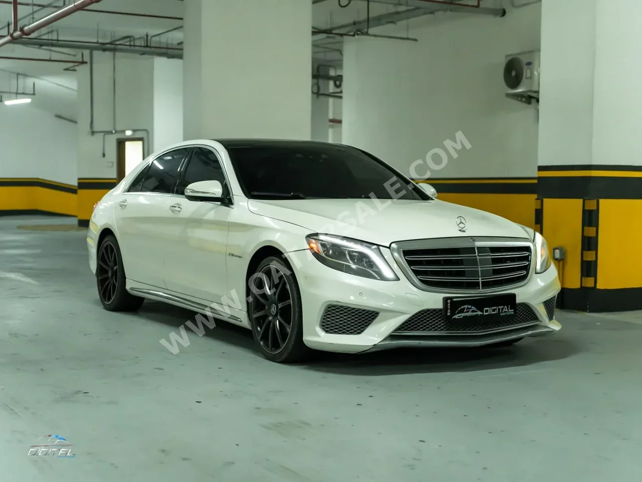 Mercedes-Benz  S-Class  500  2014  Automatic  239,000 Km  8 Cylinder  Rear Wheel Drive (RWD)  Sedan  White