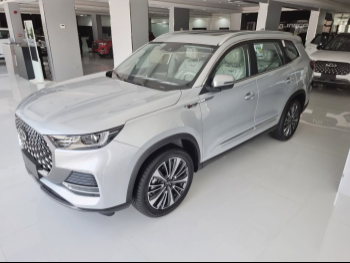 Chery  8 Pro Max  4 Cylinder  2x4  Silver  2025
