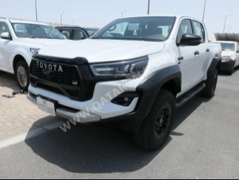 Toyota  Hilux  GR Sport  2024  Automatic  0 Km  6 Cylinder  Four Wheel Drive (4WD)  Pick Up  White  With Warranty