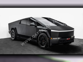 Tesla  Cybertruck  Foundation Series  2024  Automatic  1,300 Km  0 Cylinder  Four Wheel Drive (4WD)  Pick Up  Black Matte