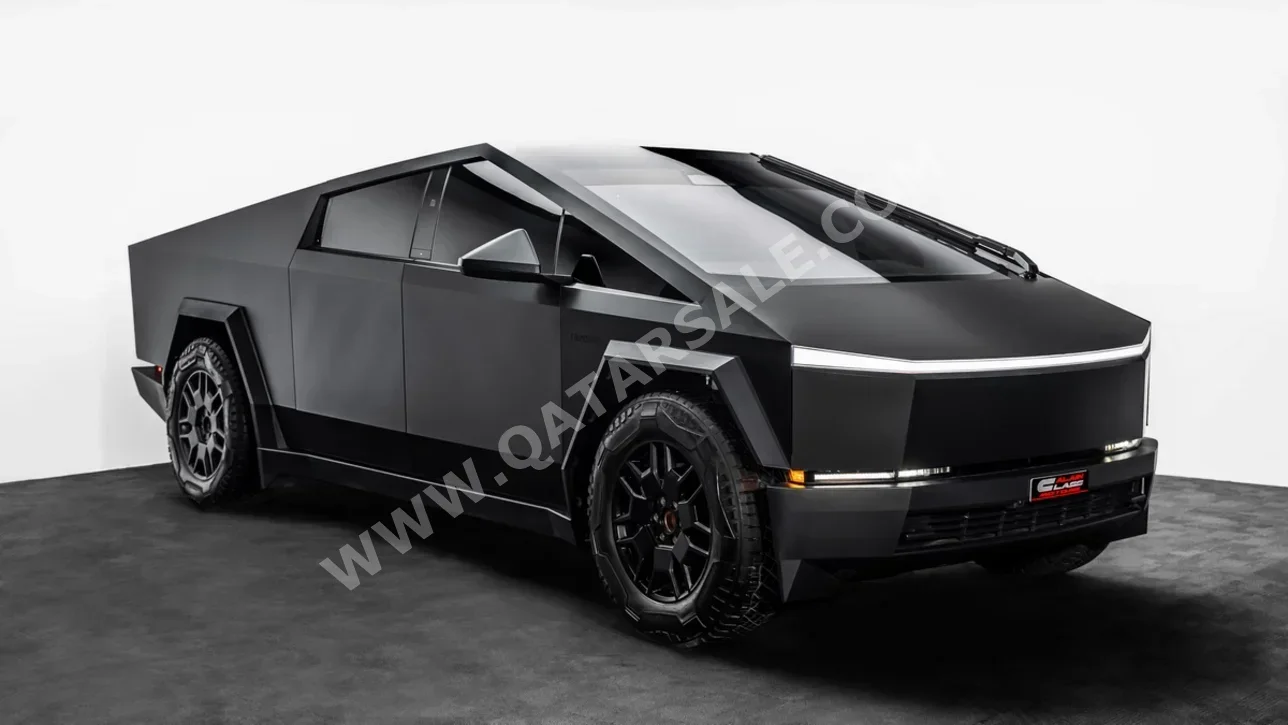 Tesla  Cybertruck  Foundation Series  2024  Automatic  1,300 Km  0 Cylinder  Four Wheel Drive (4WD)  Pick Up  Black Matte
