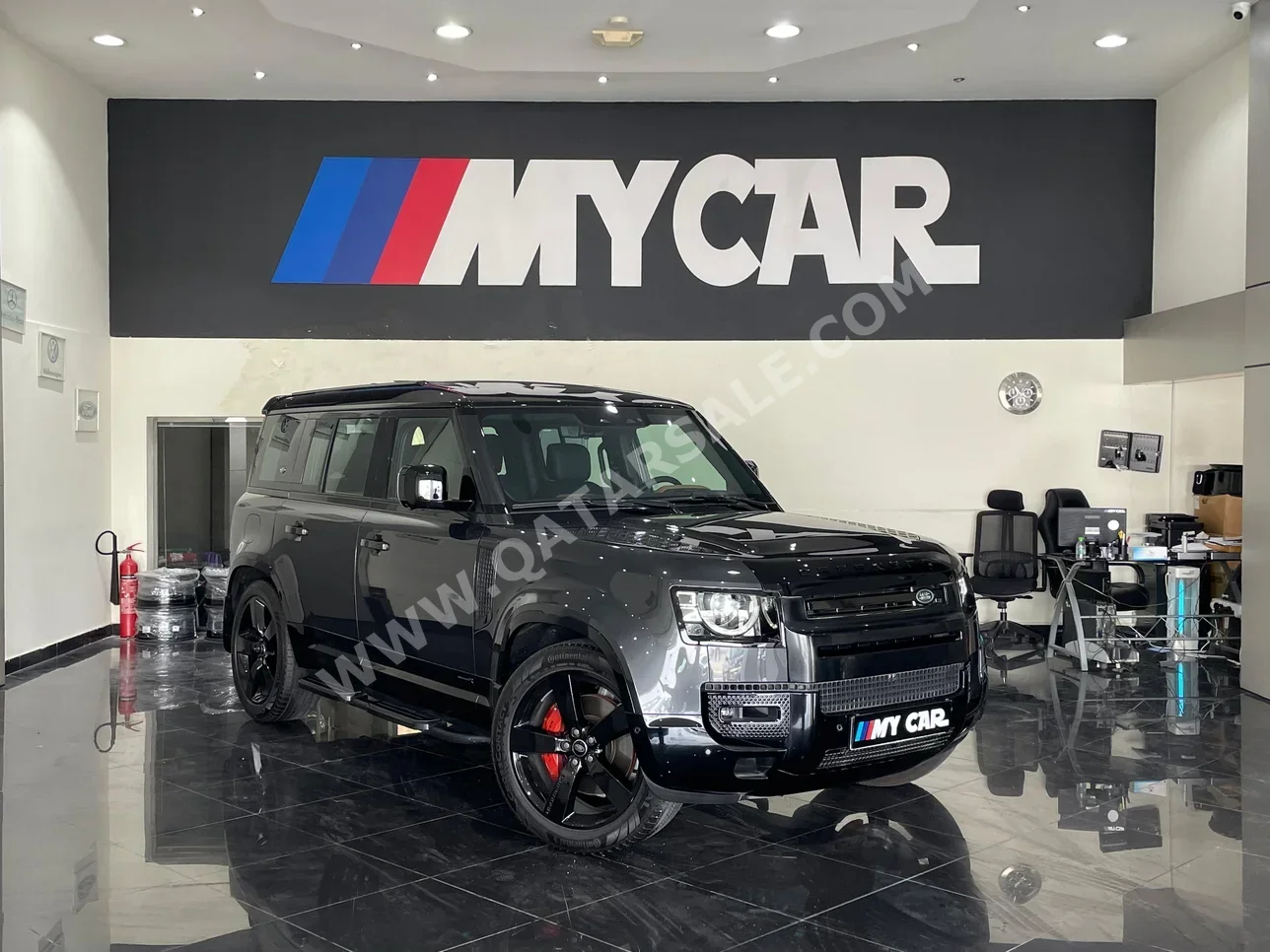 Land Rover  Defender  110 X  2024  Automatic  9,000 Km  6 Cylinder  Four Wheel Drive (4WD)  SUV  Black  With Warranty