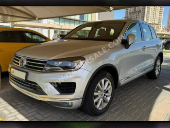 Volkswagen  Touareg  2016  Automatic  163,000 Km  6 Cylinder  All Wheel Drive (AWD)  SUV  Silver