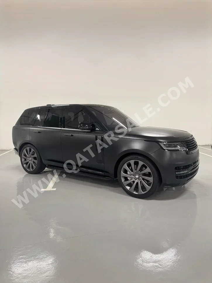 Land Rover  Range Rover  Vogue HSE  2023  Automatic  25,000 Km  8 Cylinder  Four Wheel Drive (4WD)  SUV  Black  With Warranty