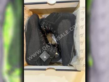 Sports Shoes Weightlifting  for Men  size 42