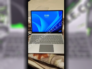 أجهزة الكمبيوتر المحمولة مايكروسوفت  - سورفيس جو الجديد 2  - رمادي  - ويندوز 11  - انتيل  - كور اي 5  -الذاكرة (رام): 8 جيجابابت