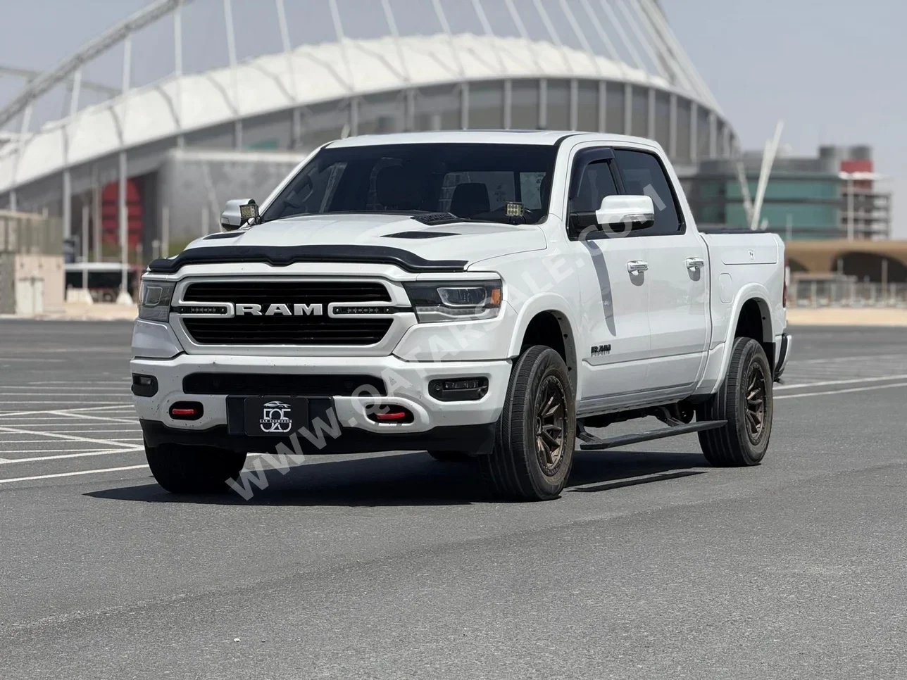 Dodge  Ram  laramie  2020  Automatic  220,000 Km  8 Cylinder  Four Wheel Drive (4WD)  Pick Up  White