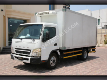  Mitsubishi  Fuso Canter  2020  Manual  170,000 Km  4 Cylinder  Rear Wheel Drive (RWD)  Fridge  White  With Warranty