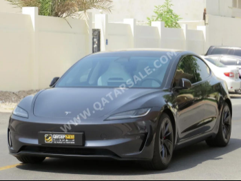  Tesla  Model 3  Performance  2025  Automatic  1,870 Km  0 Cylinder  All Wheel Drive (AWD)  Sedan  Gray  With Warranty