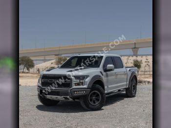 Ford  Raptor  2017  Automatic  42,000 Km  6 Cylinder  Four Wheel Drive (4WD)  Pick Up  Gray Nardo
