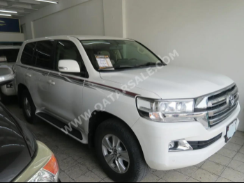 Toyota  Land Cruiser  GXR  2020  Automatic  107,000 Km  6 Cylinder  Four Wheel Drive (4WD)  SUV  White