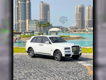 Rolls-Royce  Cullinan  Black Badge  2022  Automatic  22,190 Km  12 Cylinder  All Wheel Drive (AWD)  SUV  White  With Warranty