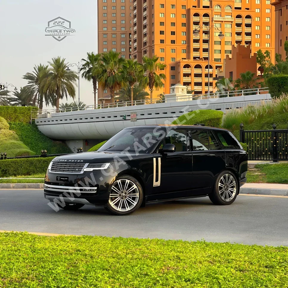 Land Rover  Range Rover  HSE  2023  Automatic  33,000 Km  8 Cylinder  Four Wheel Drive (4WD)  SUV  Black  With Warranty