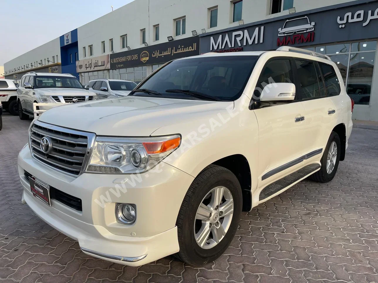 Toyota  Land Cruiser  VXR  2013  Automatic  248,000 Km  8 Cylinder  Four Wheel Drive (4WD)  SUV  White