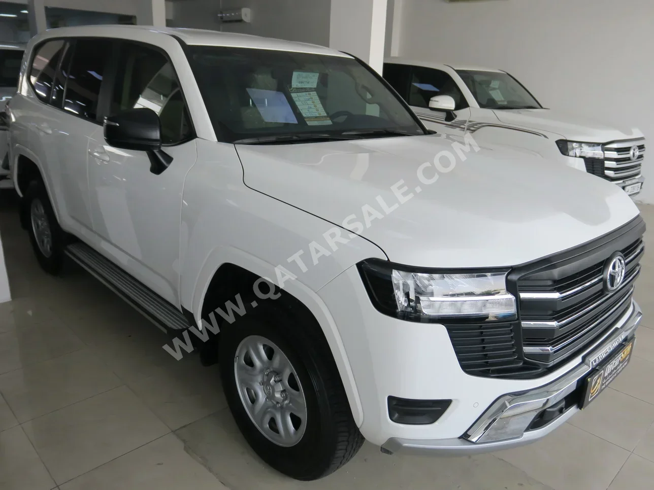 Toyota  Land Cruiser  GX  2024  Automatic  13,000 Km  6 Cylinder  Four Wheel Drive (4WD)  SUV  White  With Warranty