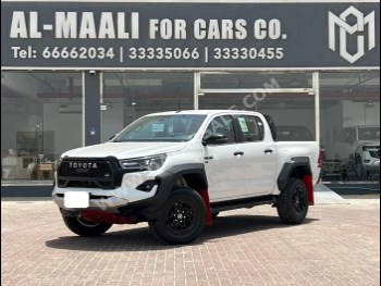 Toyota  Hilux  GR Sport  2025  Automatic  0 Km  6 Cylinder  Four Wheel Drive (4WD)  Pick Up  White  With Warranty