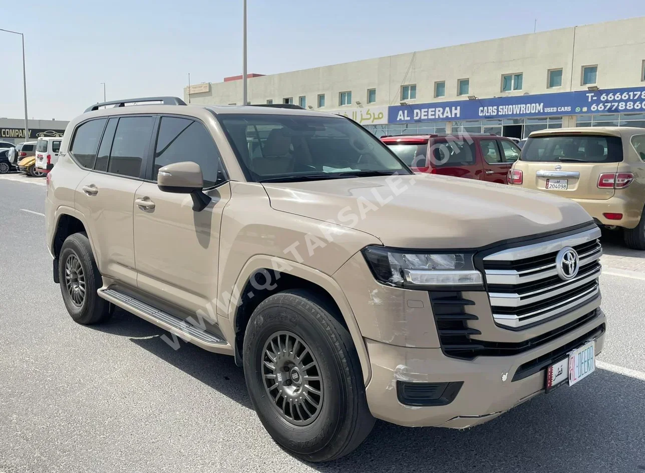 Toyota  Land Cruiser  GXR  2022  Automatic  101,000 Km  6 Cylinder  Four Wheel Drive (4WD)  SUV  Beige