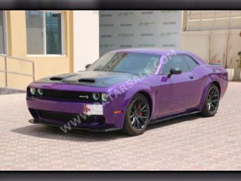 Dodge  Challenger  Hellcat  2016  Automatic  77,000 Km  8 Cylinder  Rear Wheel Drive (RWD)  Coupe / Sport  Violet
