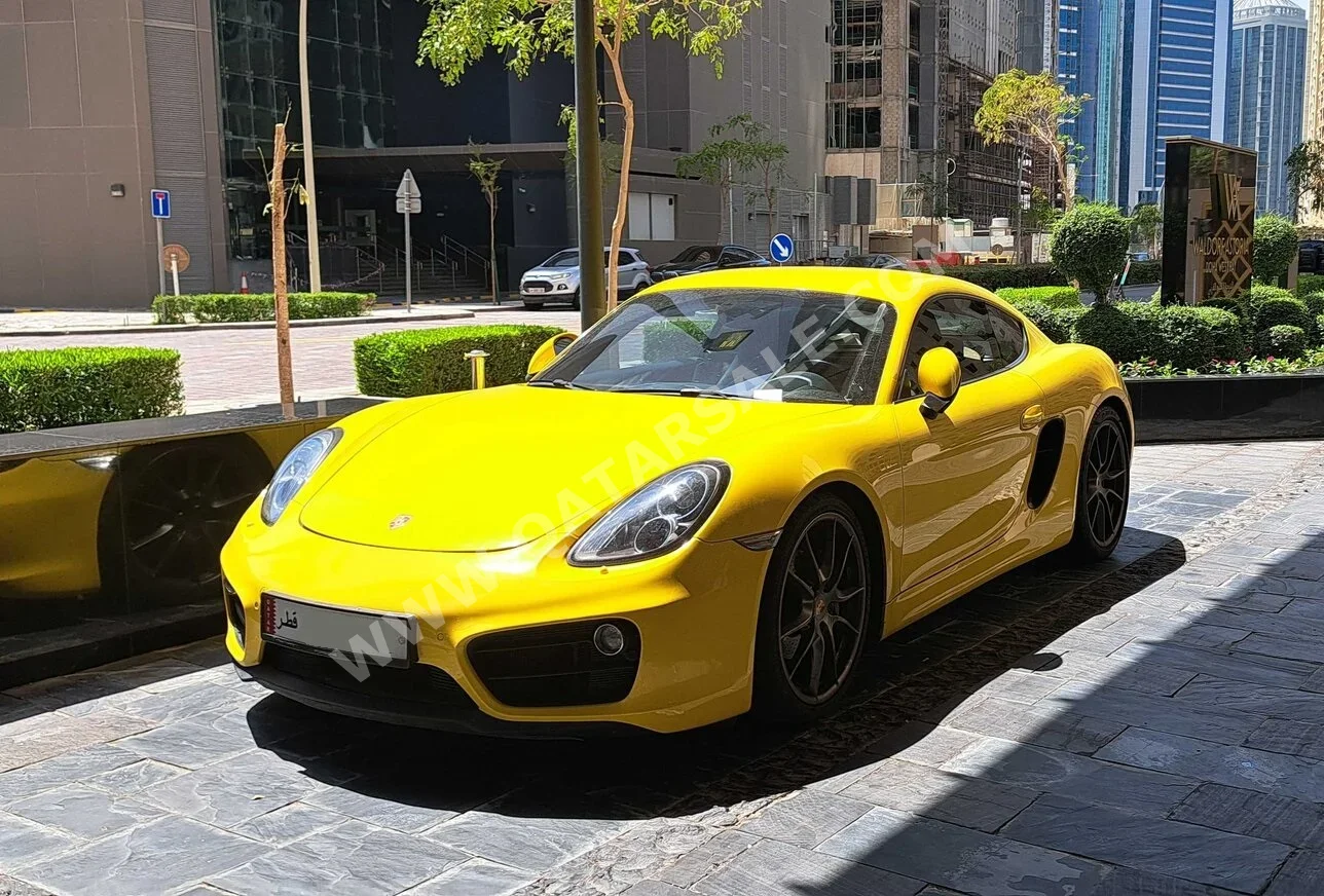 بورش  كايمان  2015  اوتوماتيك  136,683 كم  6 سلندر  دفع خلفي  كوبيه \ سبورت  أصفر